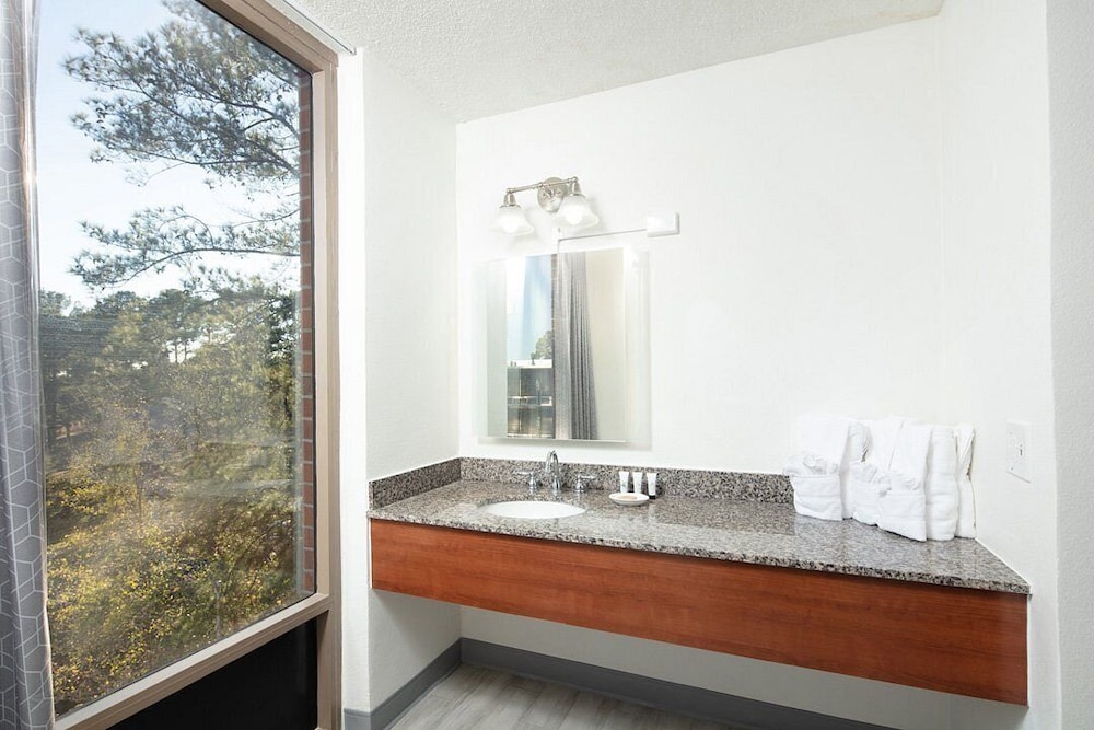 Wyndham Garden Columbia/Ft. Jackson 22/24