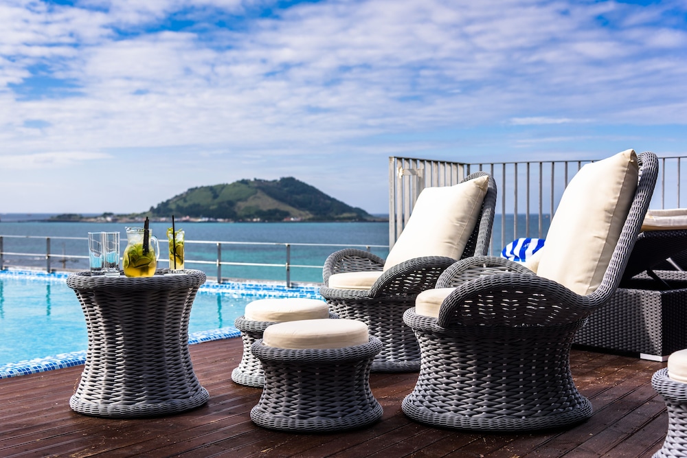 Augila Hotel Jeju Oceano Suites 60/61