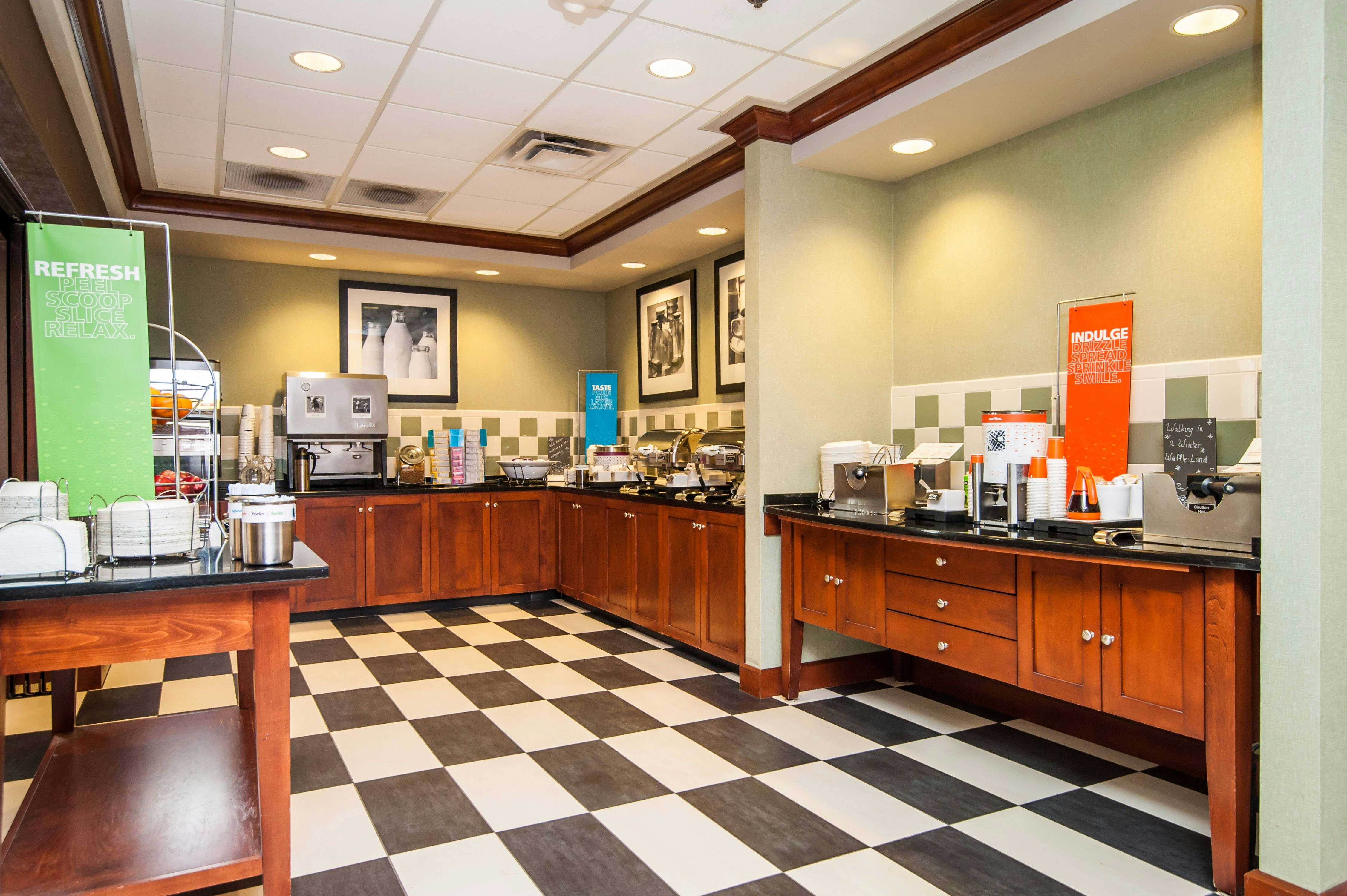 Hampton Inn South Kingstown-Newport Area 7/59