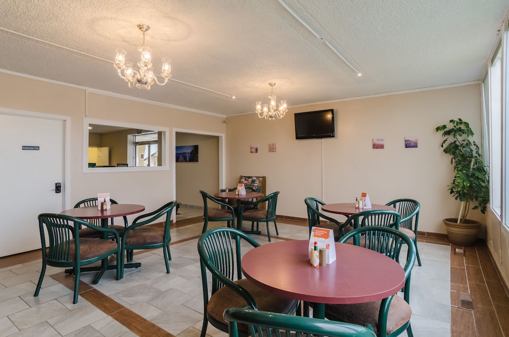 Alamo Inn Suites 47/61