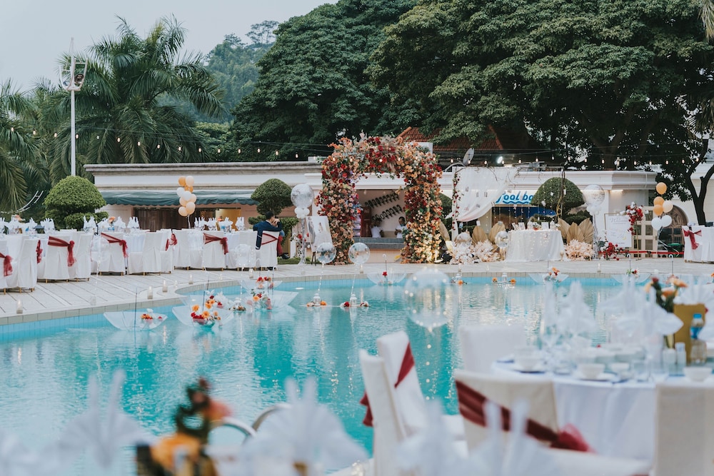 Royal Halong Hotel 65/70
