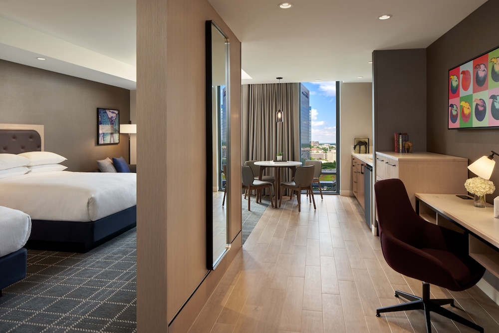 The Watermark Hotel 10/41