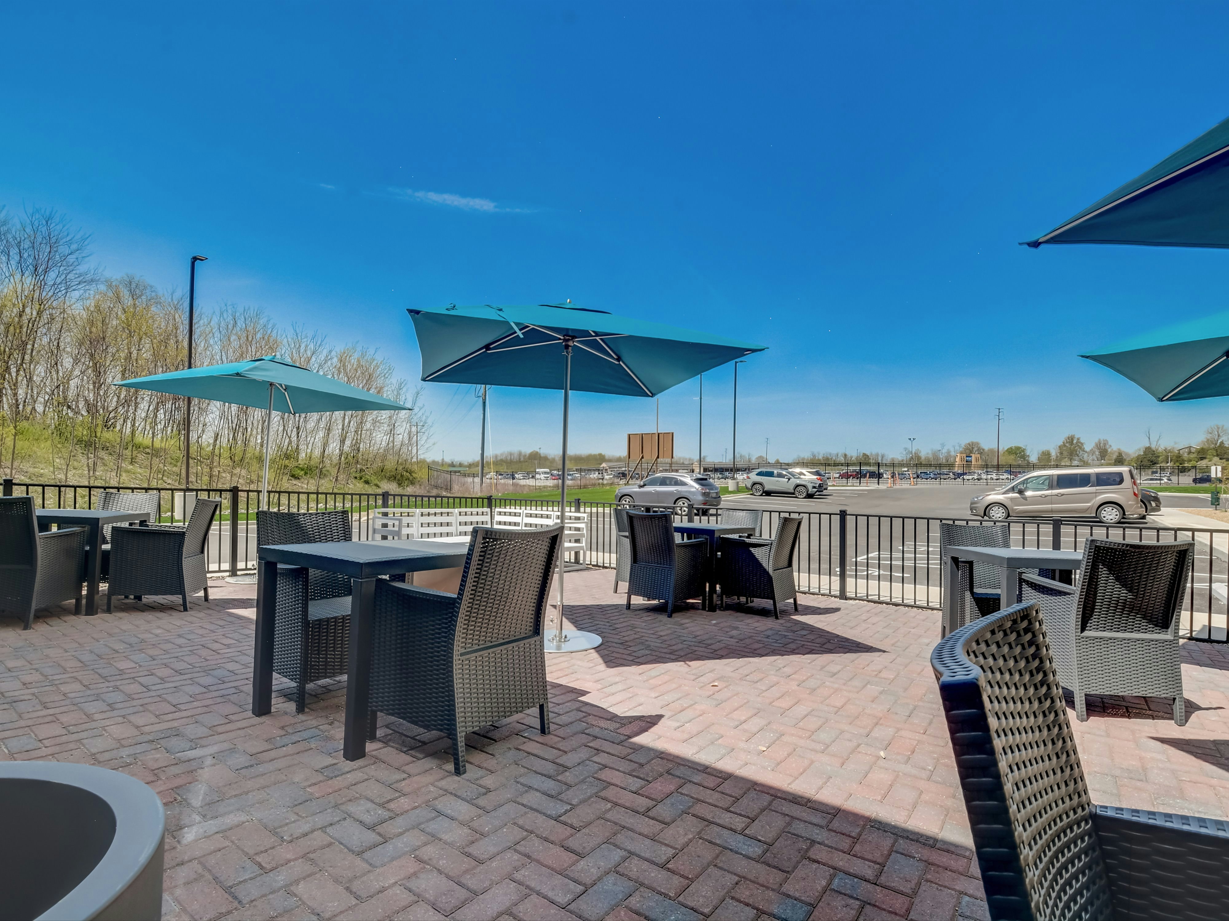 Hampton Inn and Suites Williamstown Ark Encounter 33/38