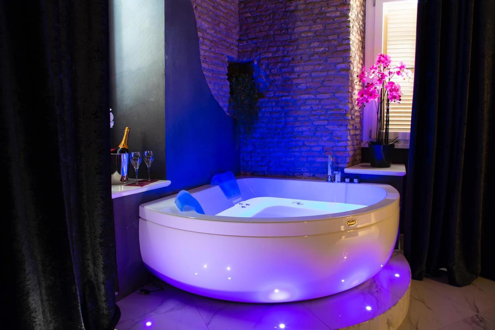 Rhome Luxury Suite 21/25