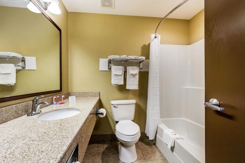 Econo Lodge Boaz, AL 10/29