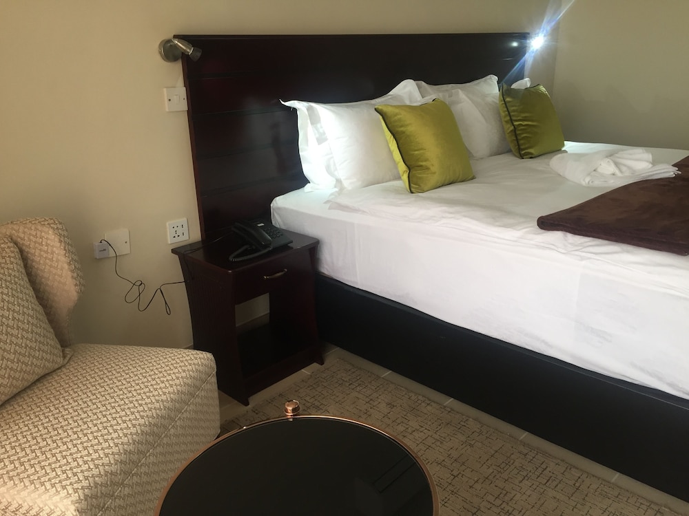 Cycad Palm Hotel 20/50