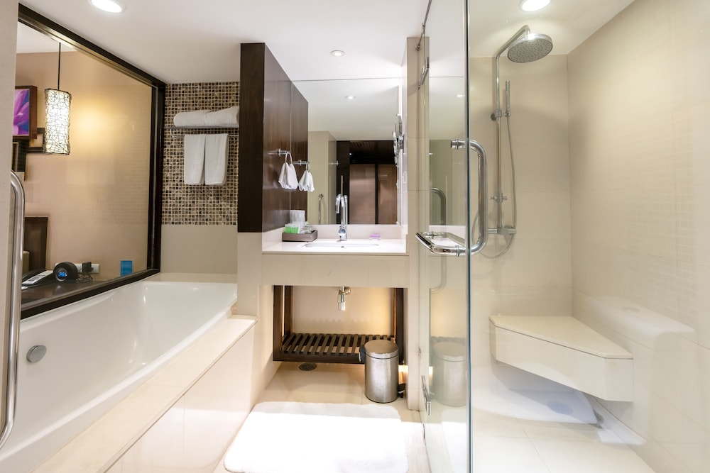 A-ONE Pattaya Beach Resort 67/67