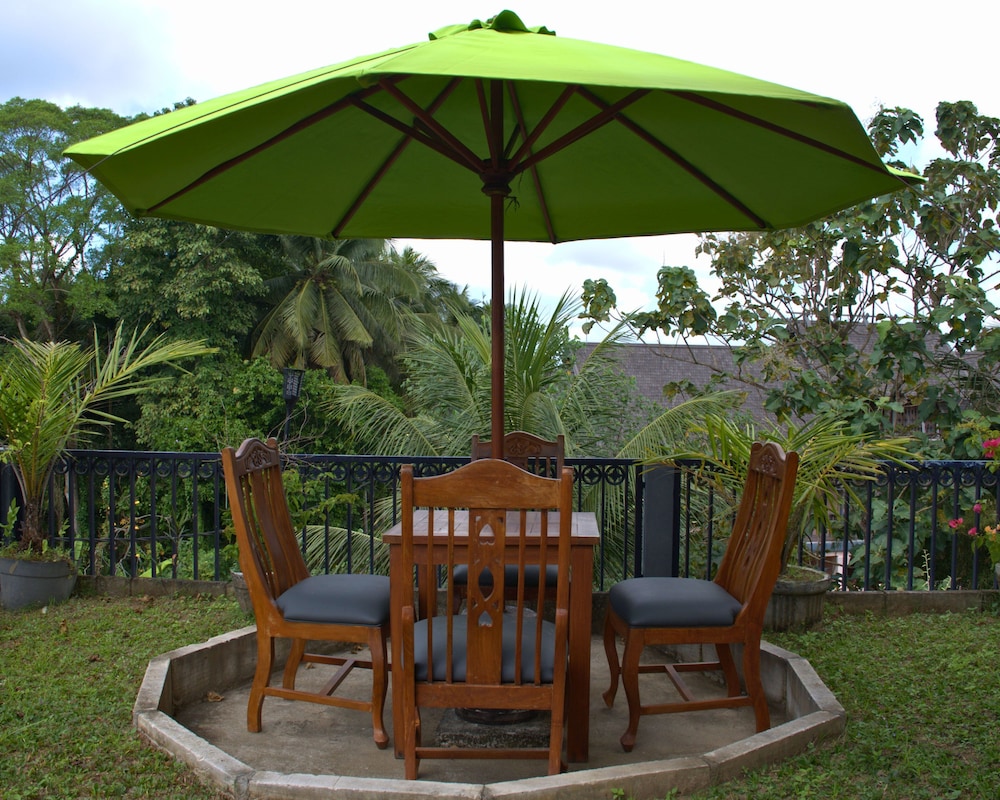 Menzel Ubud 68/79