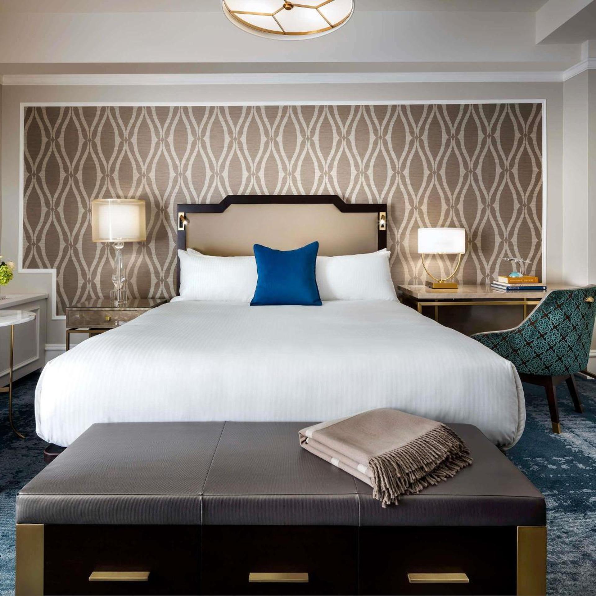 Fairmont, King Bed, Queen Bed, City View، Fairmont Empress Hotel 2/5