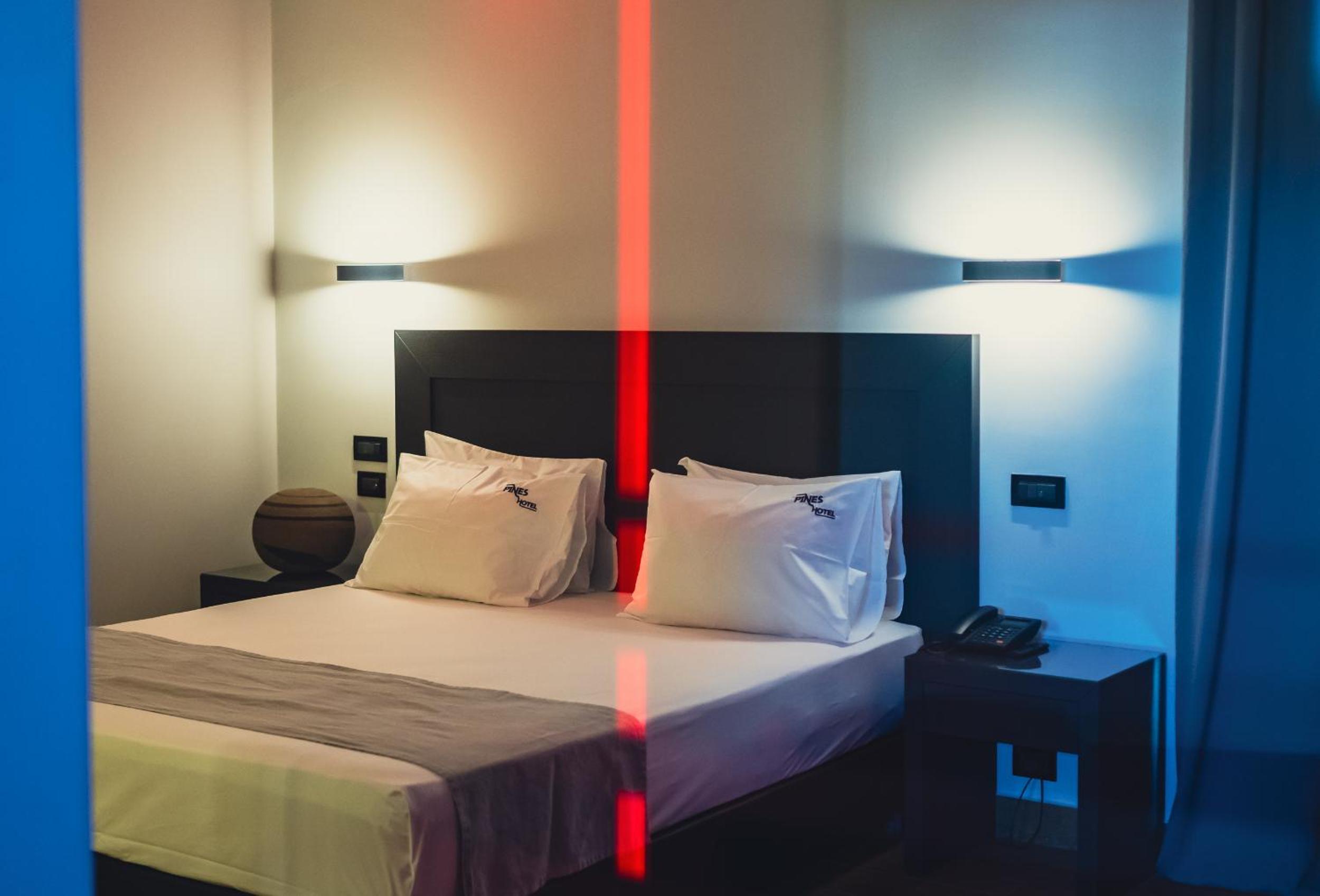 DELUXE, DOUBLE BED, BALCONY