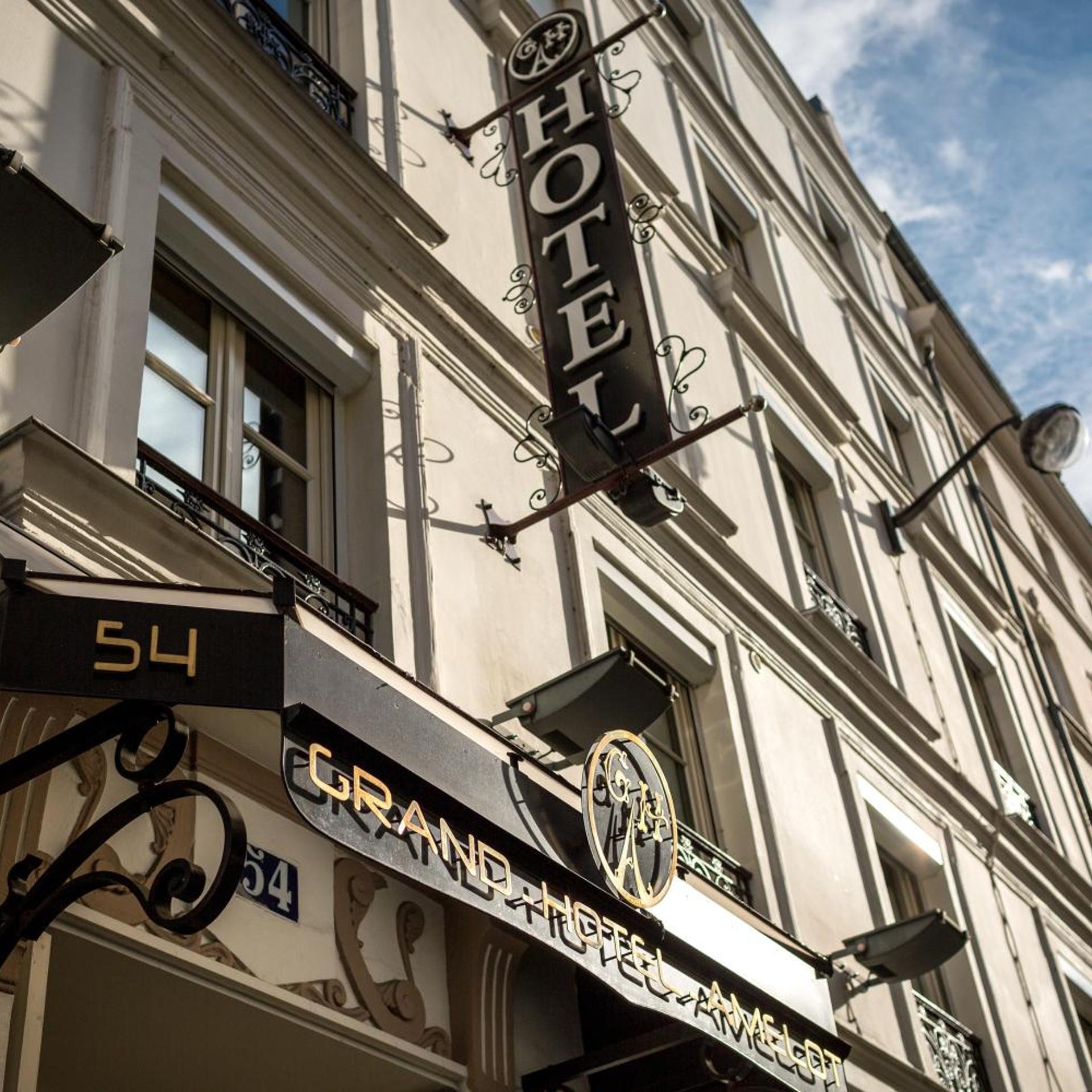 GRAND HOTEL AMELOT 4/45