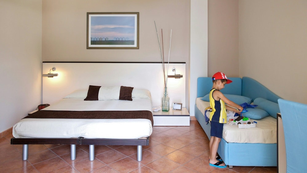 غرفة كومفورت ثلاثية بإطلالة على البحر، Hotel Mediterraneo Mhm 4/6
