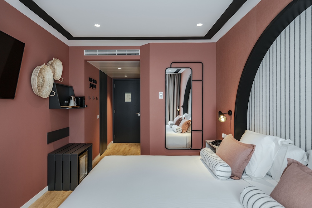 BASIC, SINGLE, DOUBLE BED
