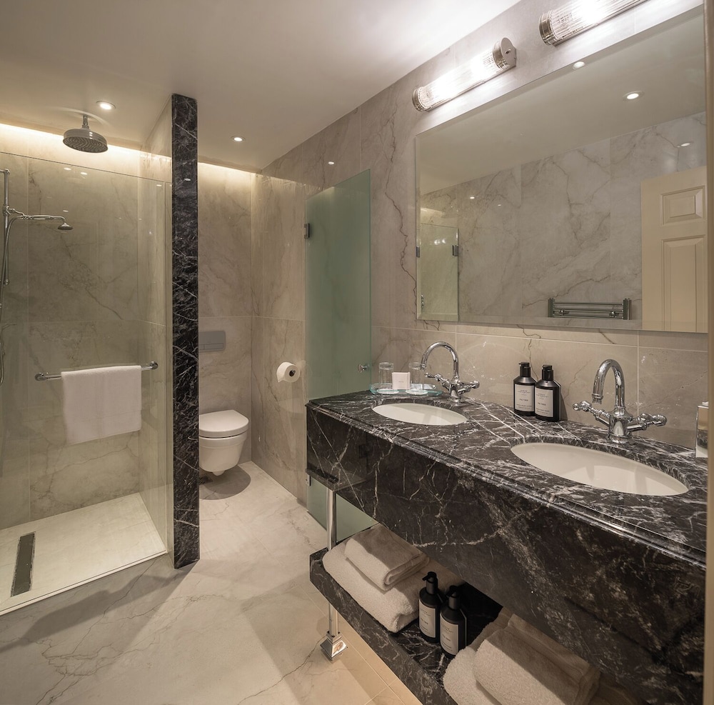 غرفة سوبيريور صغيرة بسرير كينج، The Leonard Hotel 8/8
