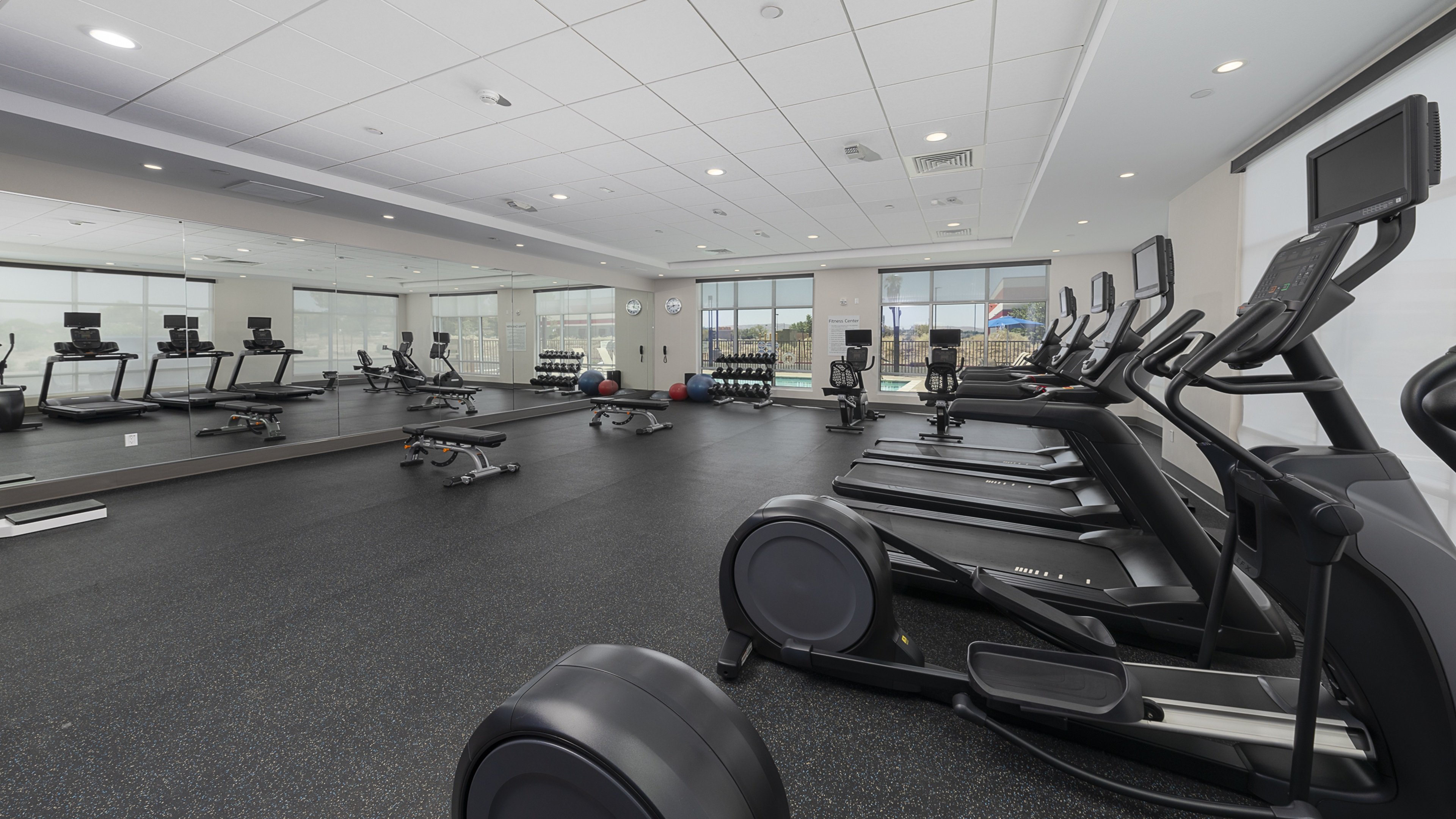 Holiday Inn Express & Suites - Ridgecrest - China Lake, an IHG Hotel 13/34