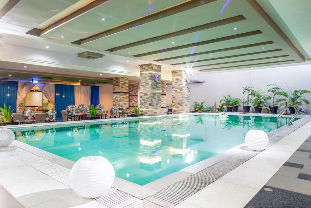 Orchardz Jayakarta Hotel 39/73
