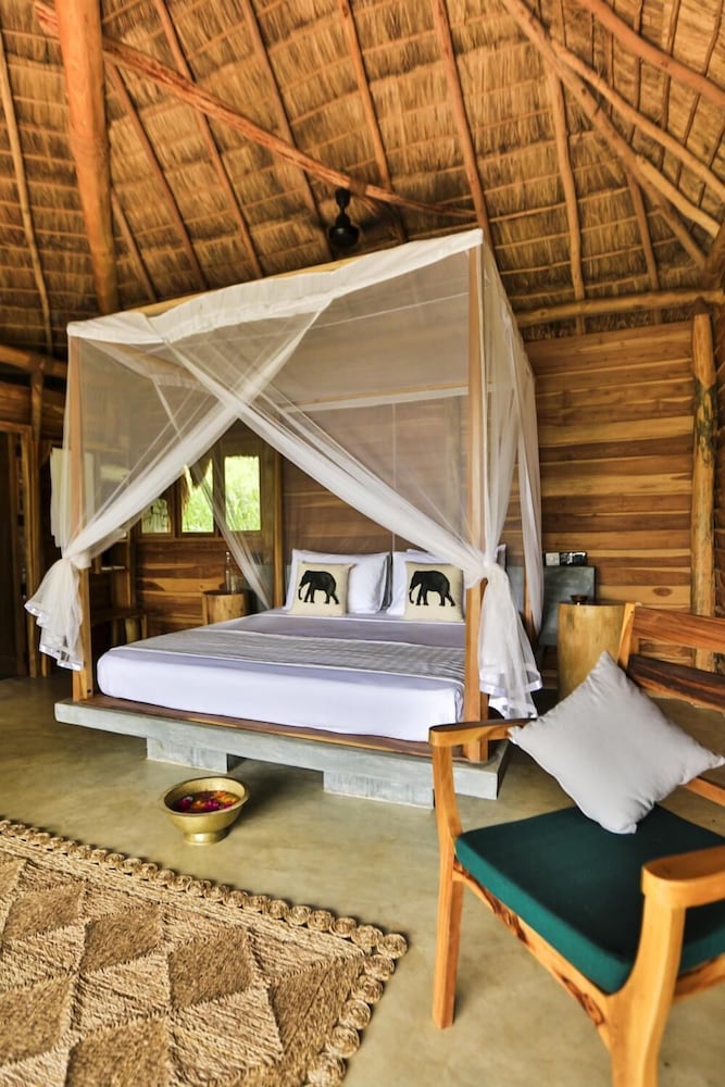 Wild Glamping Gal Oya 15/50