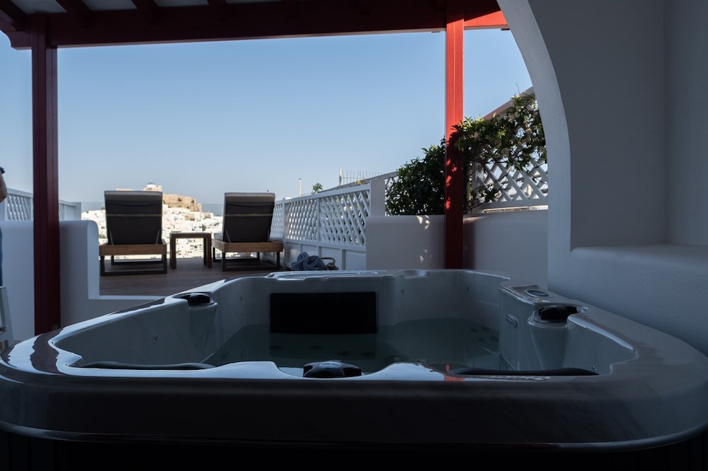 ANDROMEDA RESORT 45/51
