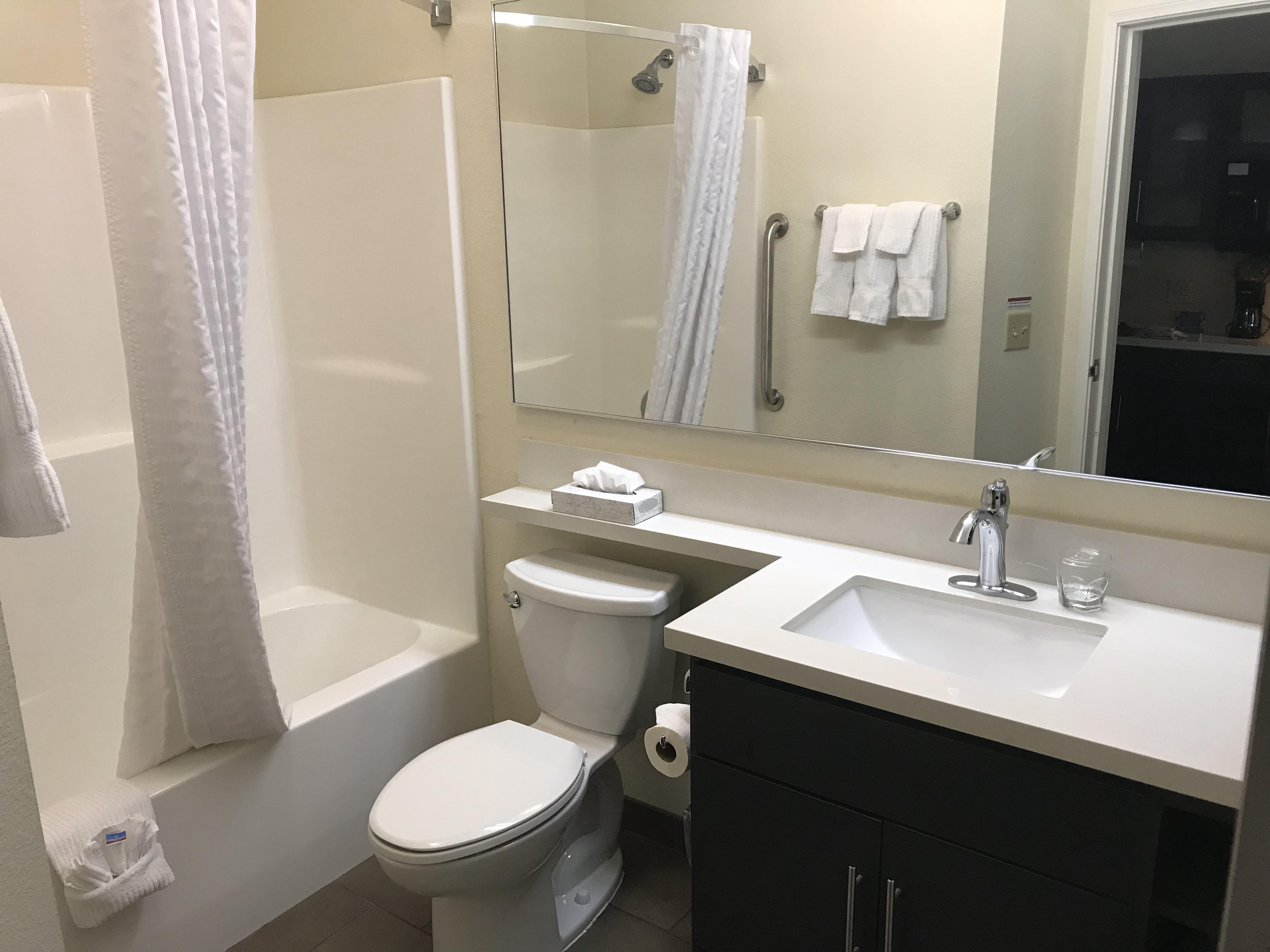Candlewood Suites St. Joseph 52/54