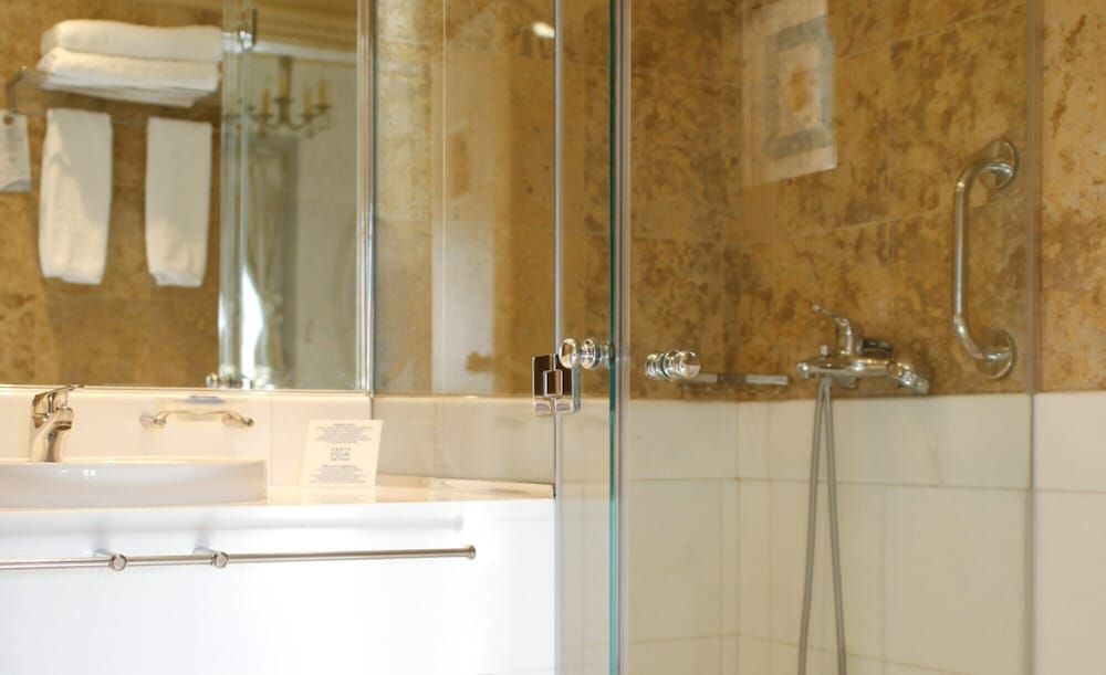Porto Kea Suites 70/70