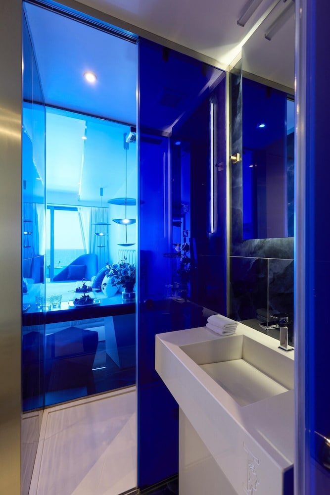 I Resort Beach Hotel & Spa 50/50