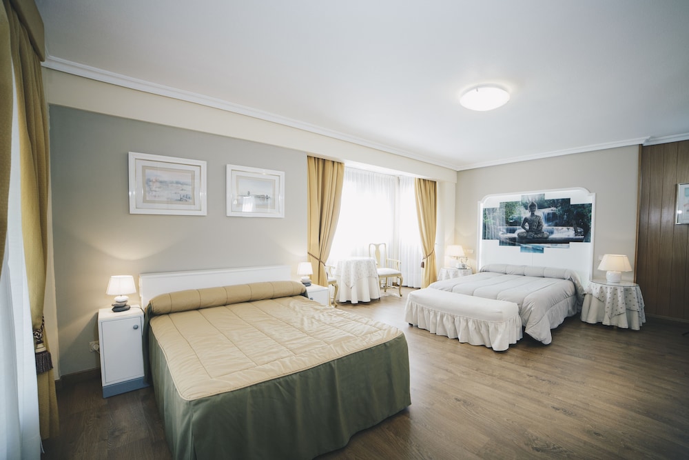 Hostal Los Gavilanes 2 10/50
