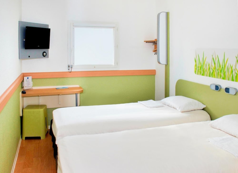 Ibis Budget Clermont Ferrand - Le Brezet - Aeroport 6/48