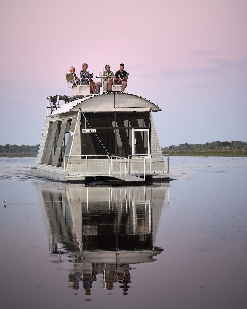 Thamalakane River Lodge 2/62