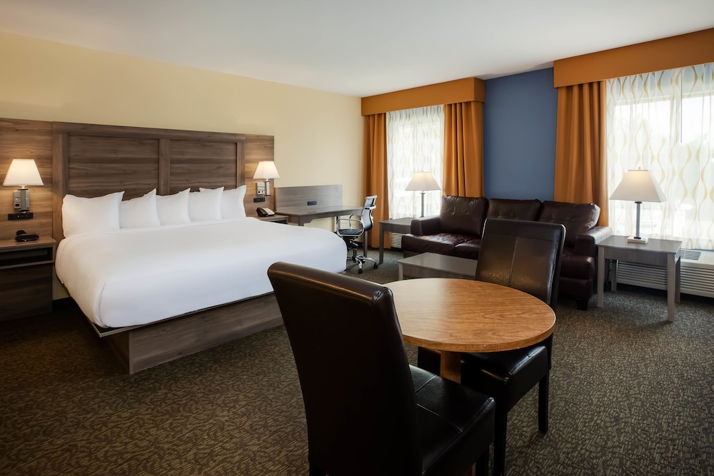 Days Inn By Wyndham Cadillac 11/39