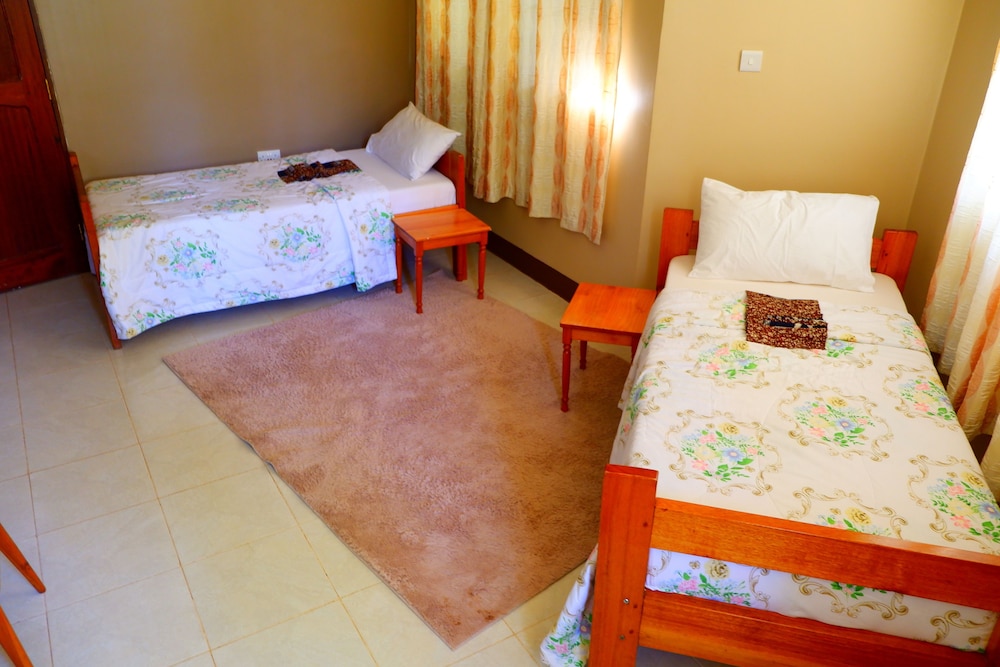Mama Thea Homes - Hostel 11/45