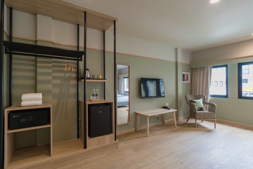 The Blanket Hotel 34/48