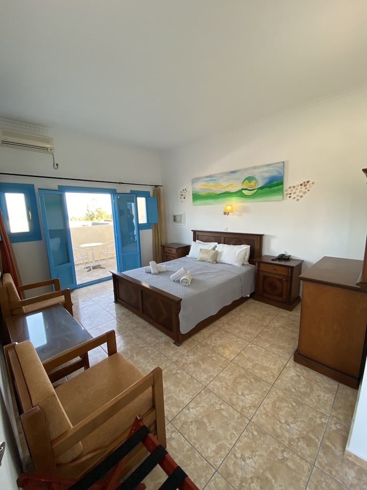 Deluxe, Double Bed, Outdoor Jetted Tub