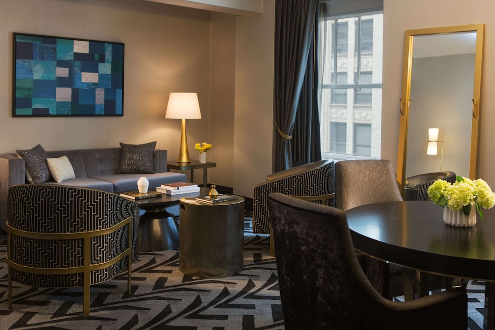 The Allegro Royal Sonesta Hotel Chicago Loop 31/64