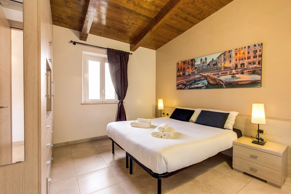 Aurelia Vatican Apartments 24/66