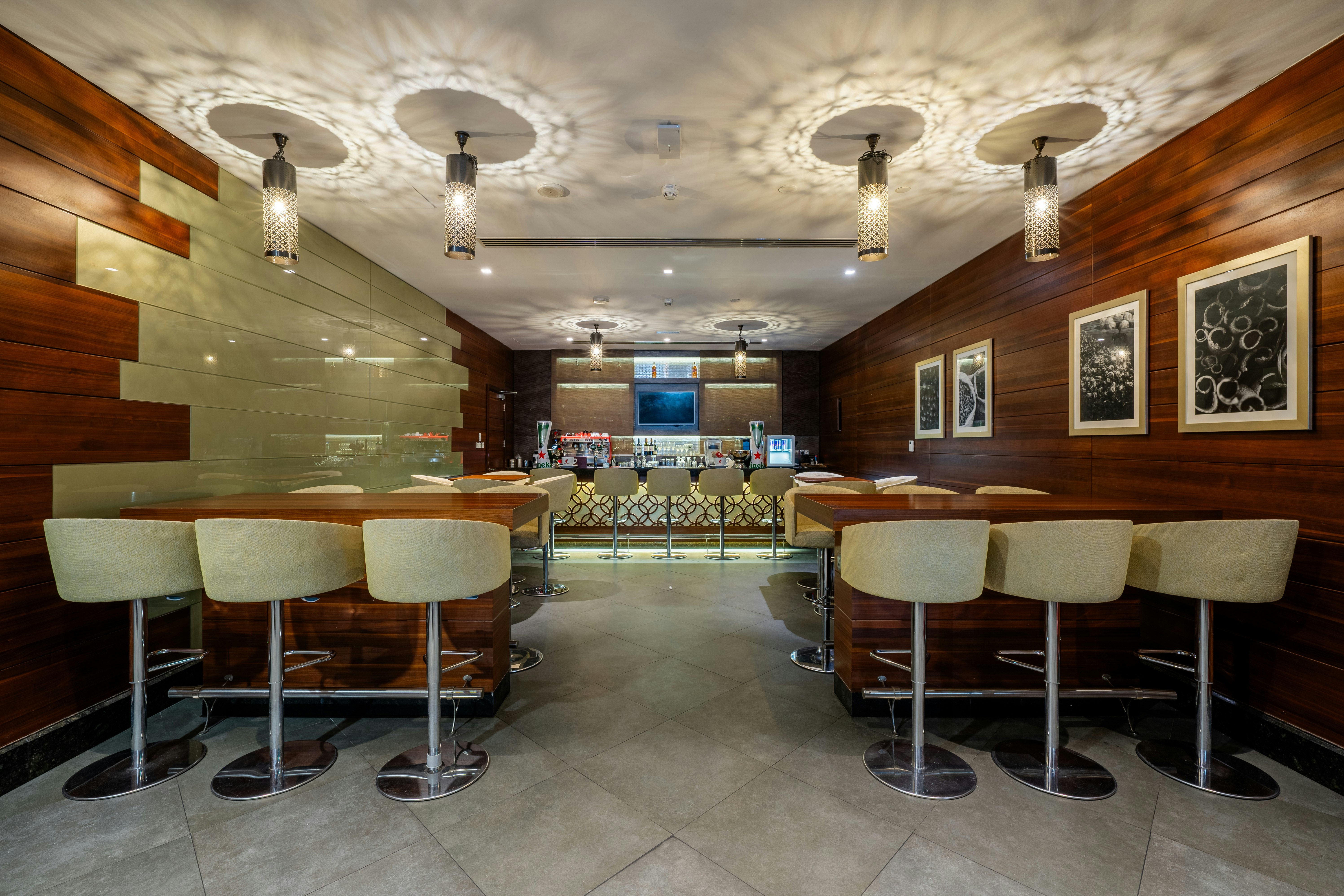 Hilton Garden Inn Dubai Deira 33/41