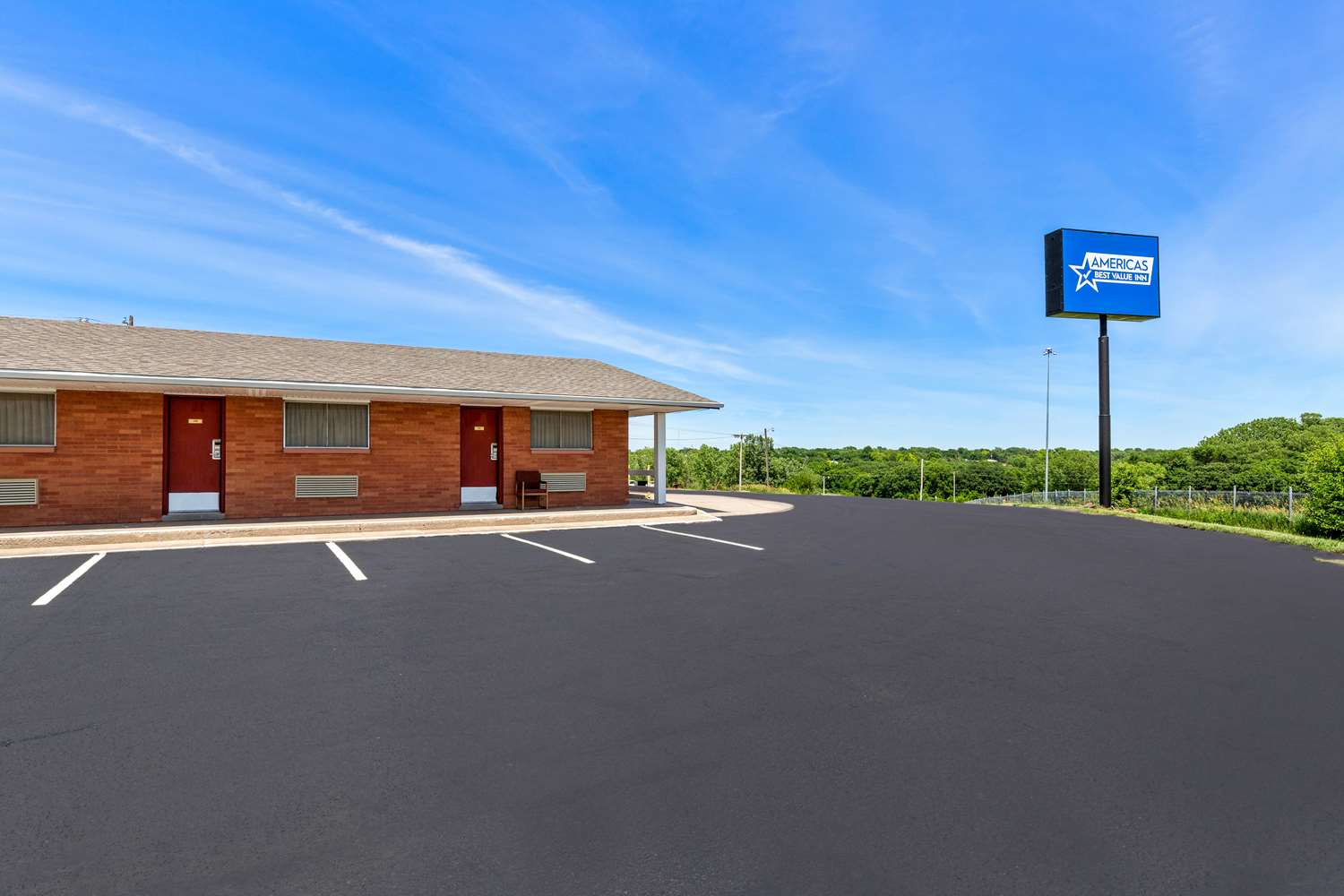 Americas Best Value Inn Belleville 2/34