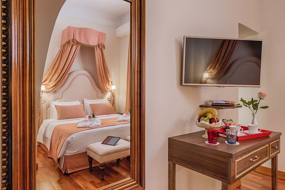 SPERVERI BOUTIQUE HOTEL 66/77
