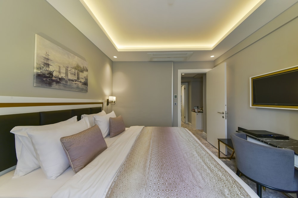 2 BEDROOMS, FAMILY