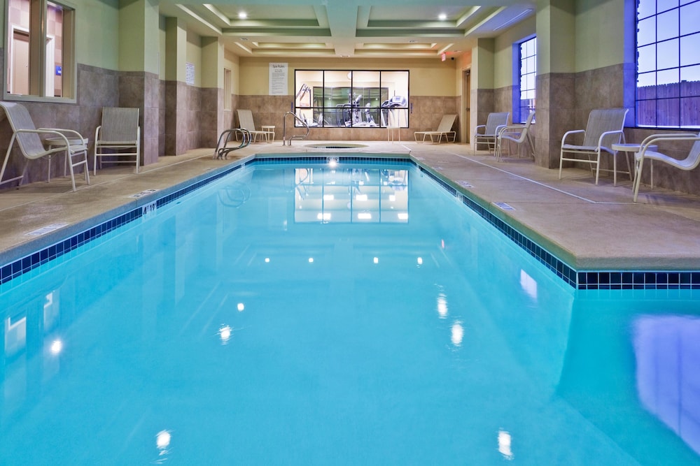 Holiday Inn Express Hotel Suites Clovis 1/49