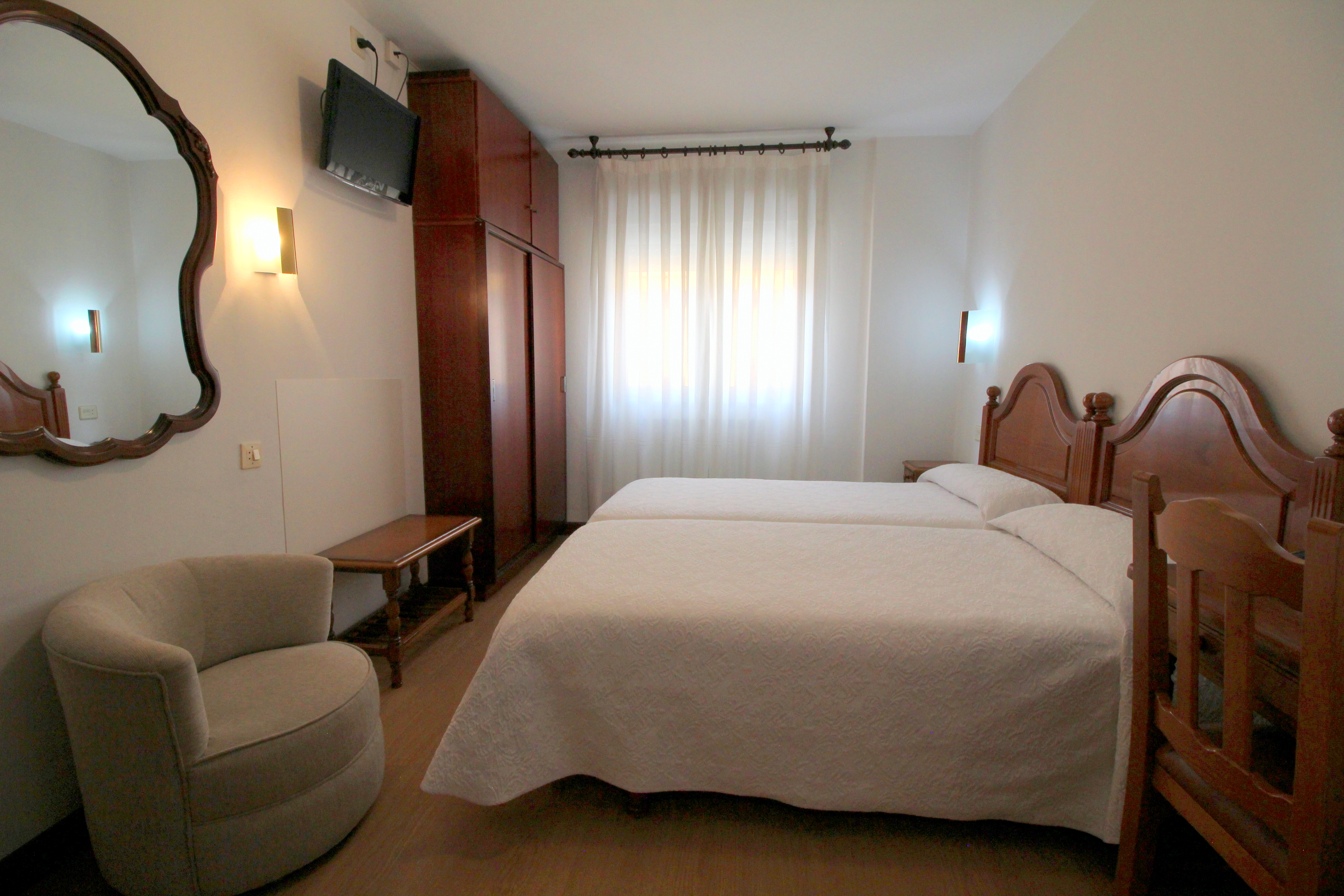 Hotel Cabeza 8/22