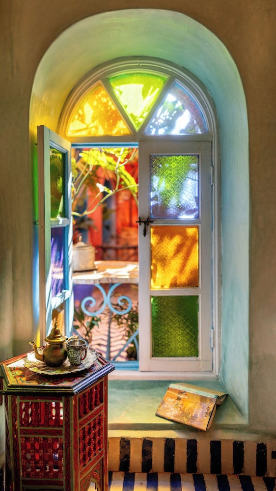 Riad Oulaya 7/50