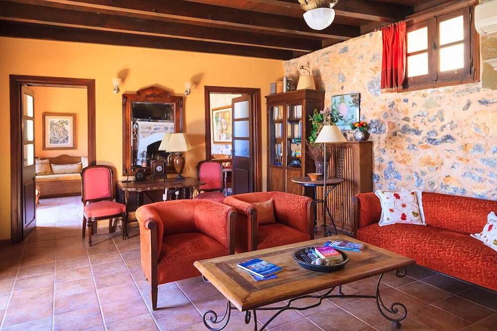 Dorovinis Country Houses 27/50