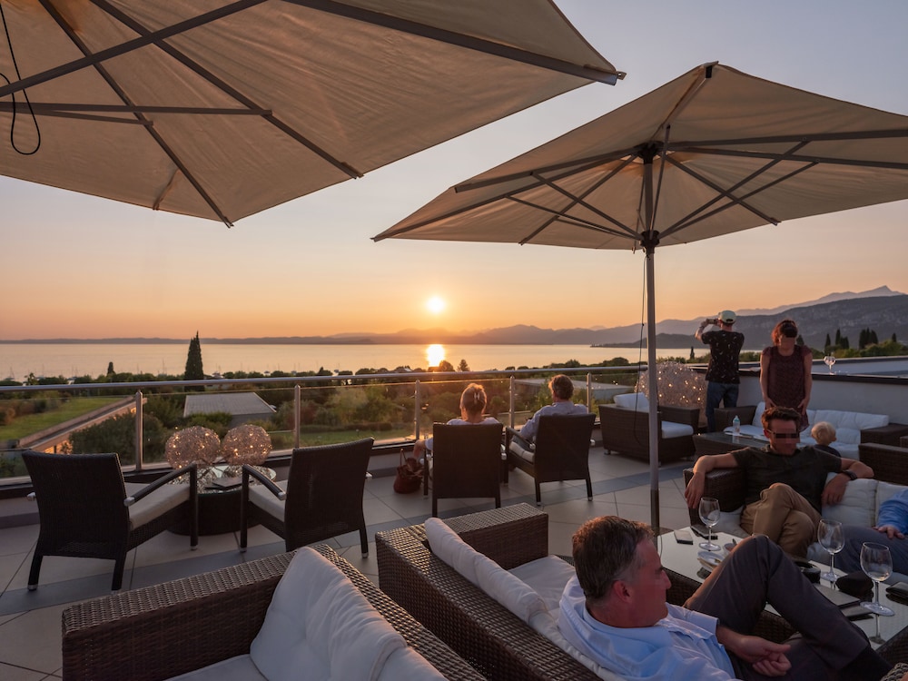 Parc Hotel Germano Suites 55/73