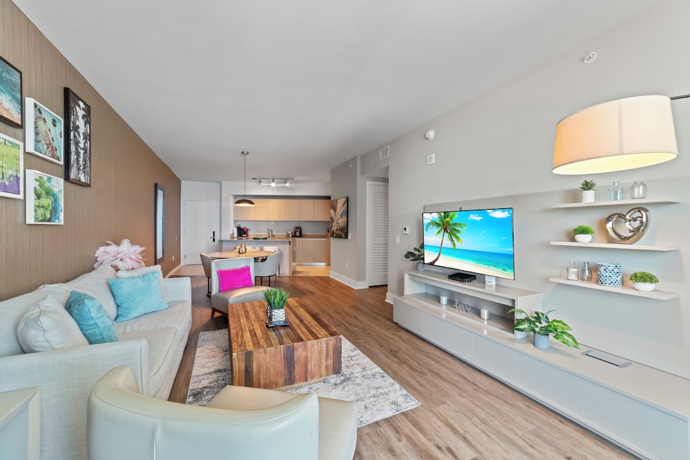Lyfe Resort & Residences 42/66