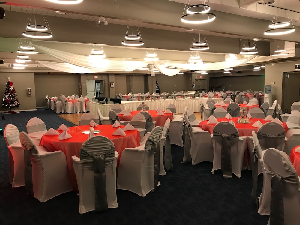 Stonebridge Hotel 65/75