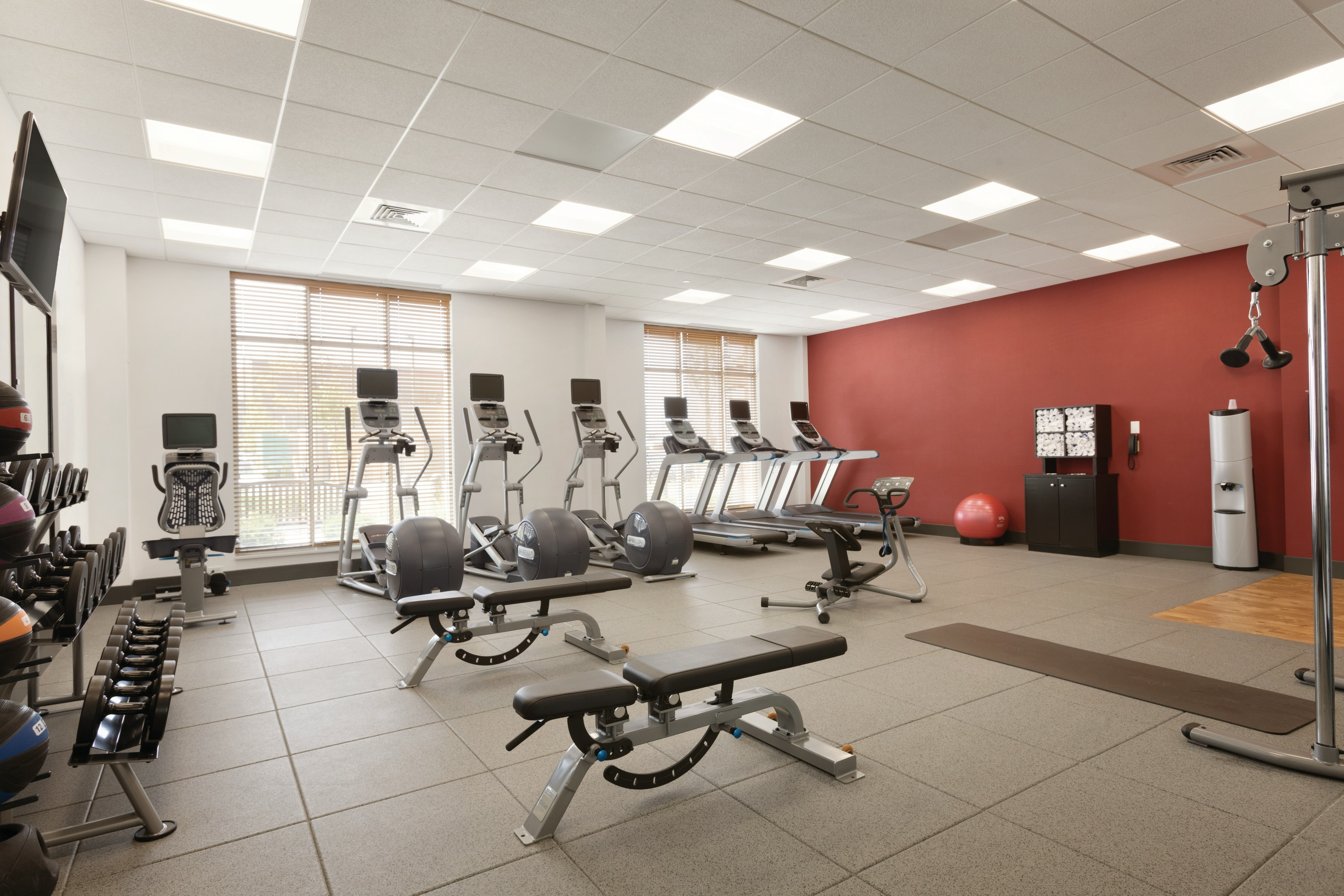 Hilton Garden Inn Boston Logan Airport 24/38
