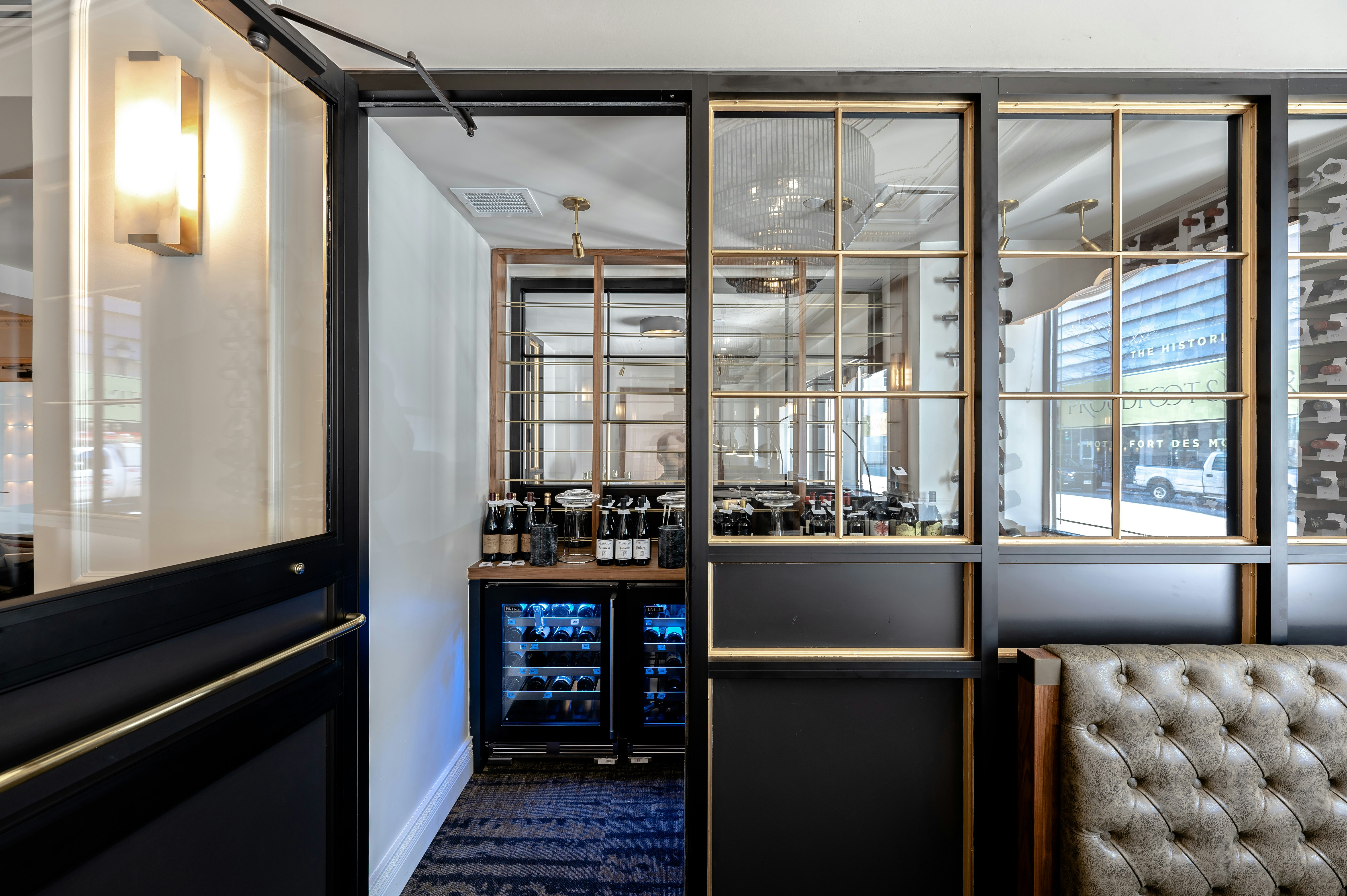 Hotel Fort Des Moines, Curio Collection by Hilton 50/81