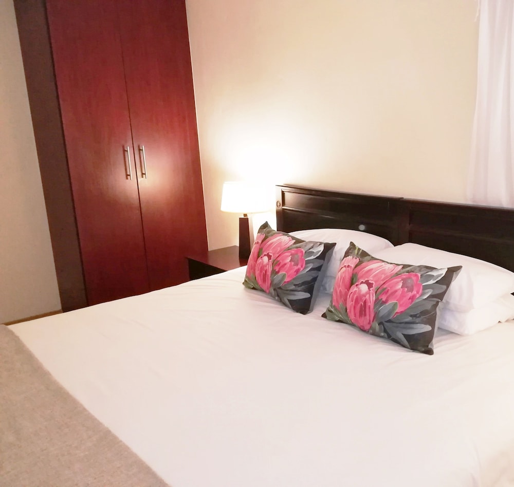 Splendid Inn Port Edward Ex Premier Hotel Edwardian 23/71