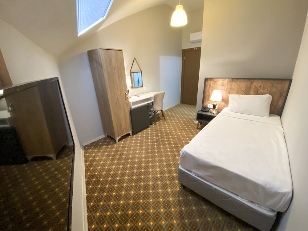 Privado Hotels 11/50