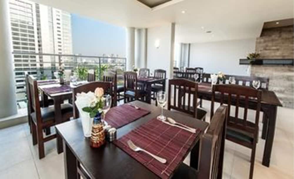 Pinnacle Lumpinee Park Hotel 36/47